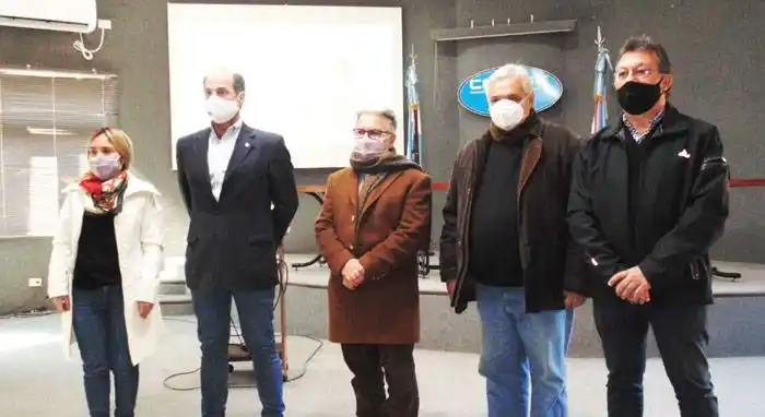 Benedetto anunció una línea  de crédito de CAFESG para  la compra de calefones solares