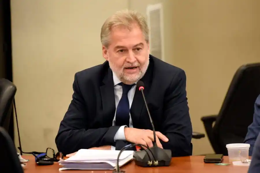 Mirabella: "Nosotros defendemos a Santa Fe, esté el Presidente que esté"