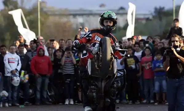 Expo Moto: el puerto comienza a vestirse de fiesta