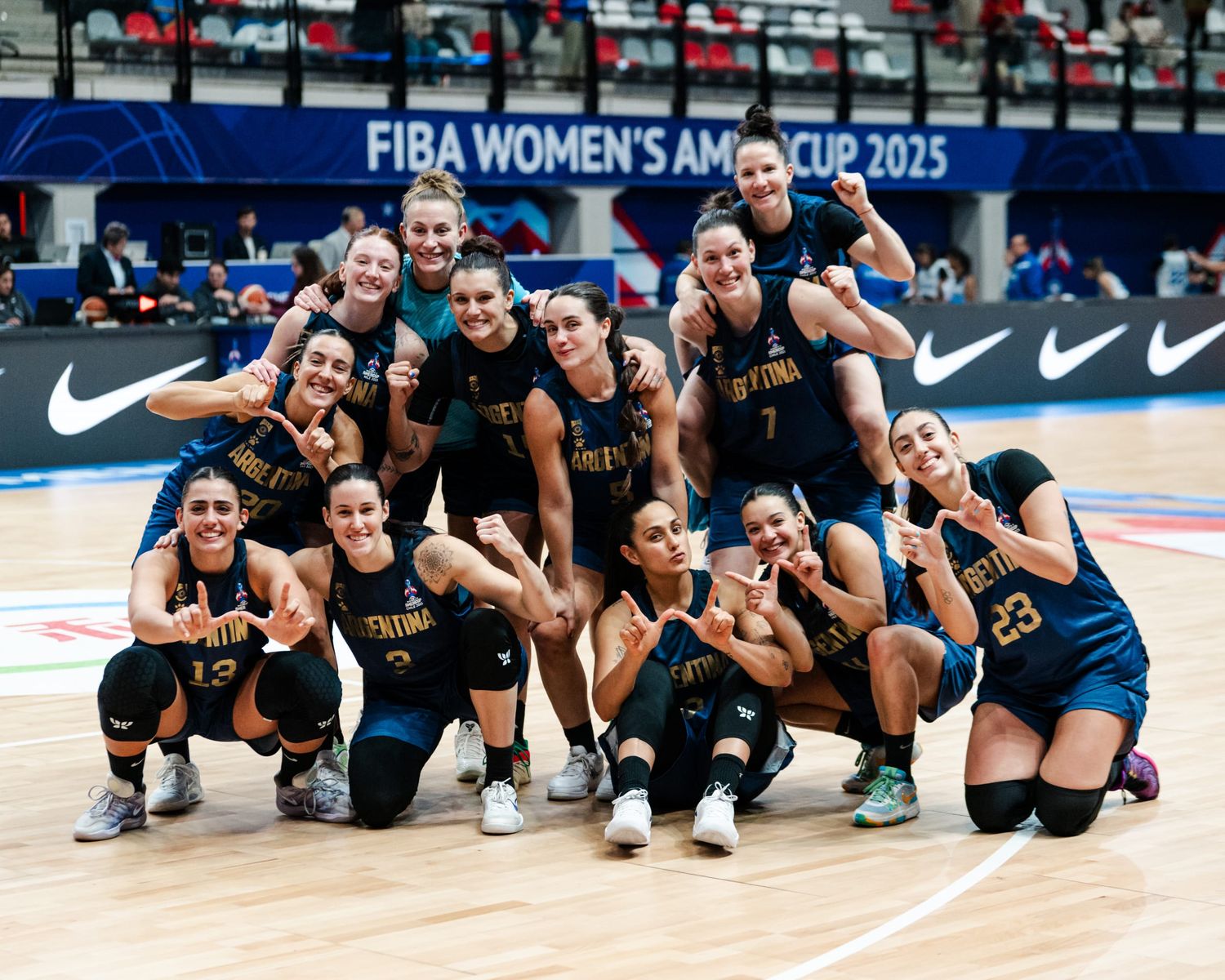 Las chicas hilvanaron dos victorias seguidas para llegar de la mejor manera a playoffs. Foto: FIBA