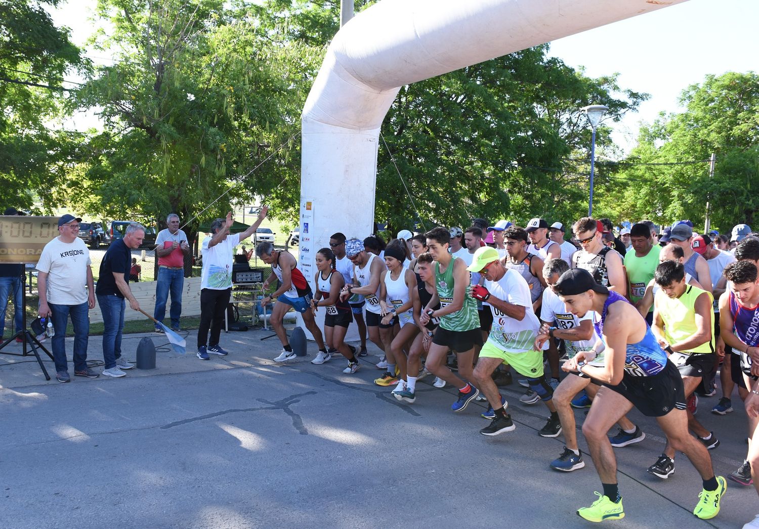 Exitosa realización de la Maratón de la Avicultura en Crespo