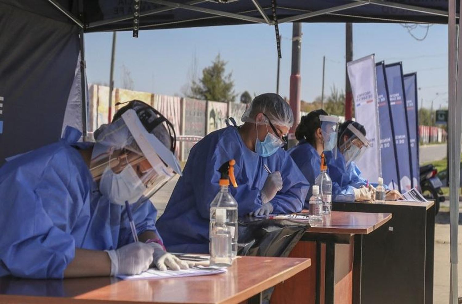 Coronavirus: 1.464 casos en la provincia, de los cuales 488 son de Rosario