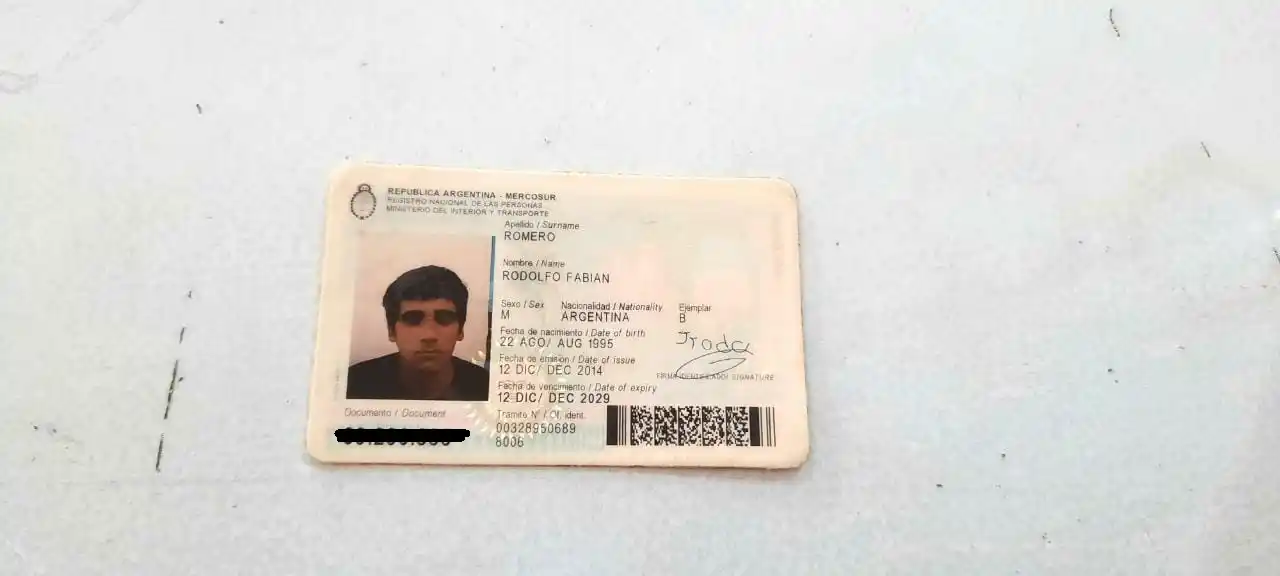 DNI encontrado a nombre de Rodolfo Fabián Romero