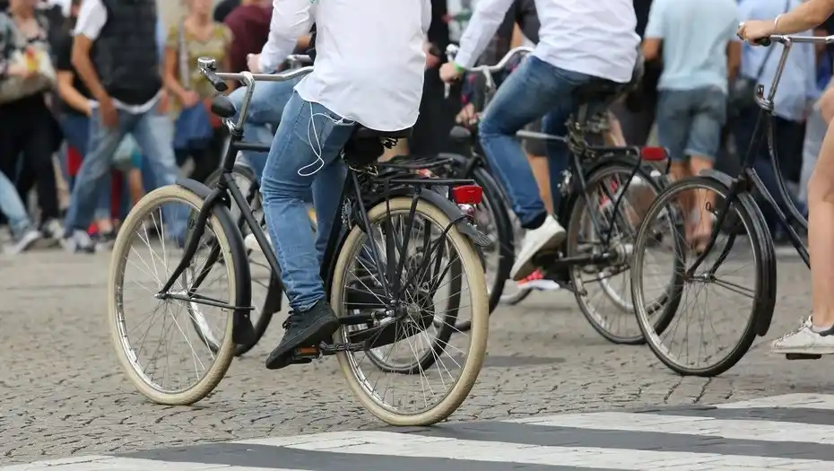 Cobrar por ir en bicicleta al trabajo