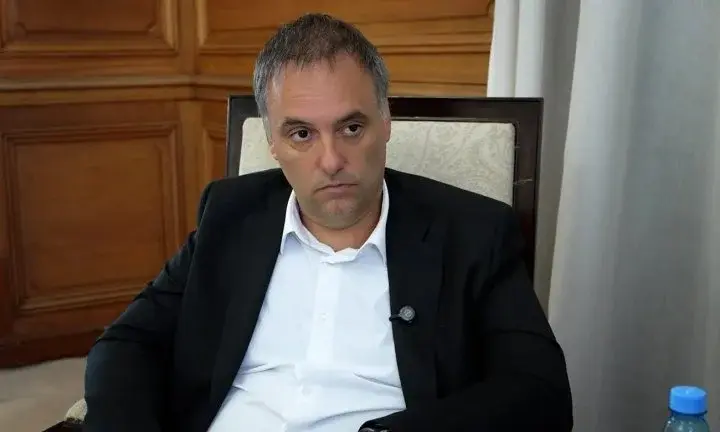 La resolución alcanza únicamente al exfuncionario y no a su esposa, Bettina Angeletti,