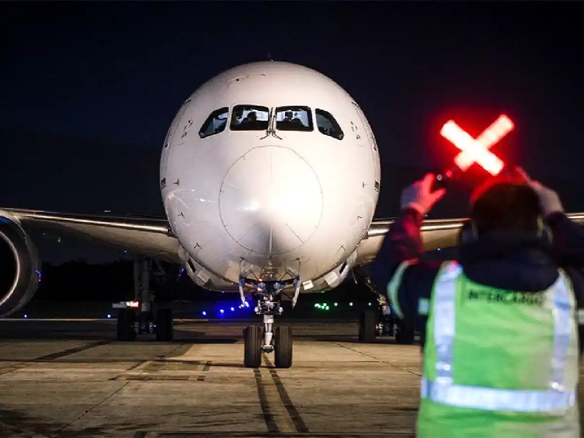 Llegaron más de 730 mil vacunas de AstraZeneca y Argentina se acerca a las 30 millones de dosis