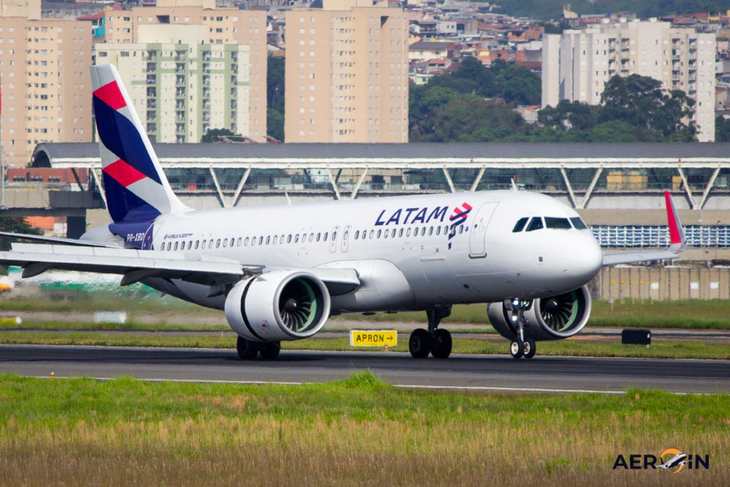 LATAM Brasil Receives Its First Airbus A320neo Assembled Outside Europe