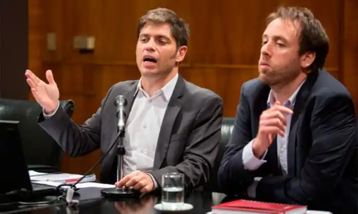 Axel Kicillof y el ministro de Hacienda y Finanzas bonaerense, Pablo López.