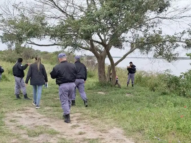 La Policía busca a un hombre que 
pescaba en aguas del río Paraguay