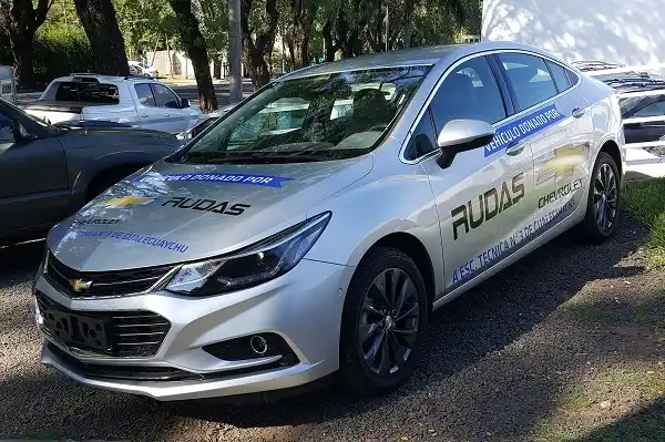 GM y RUDAS donarán un Chevrolet a la EET Nº 3