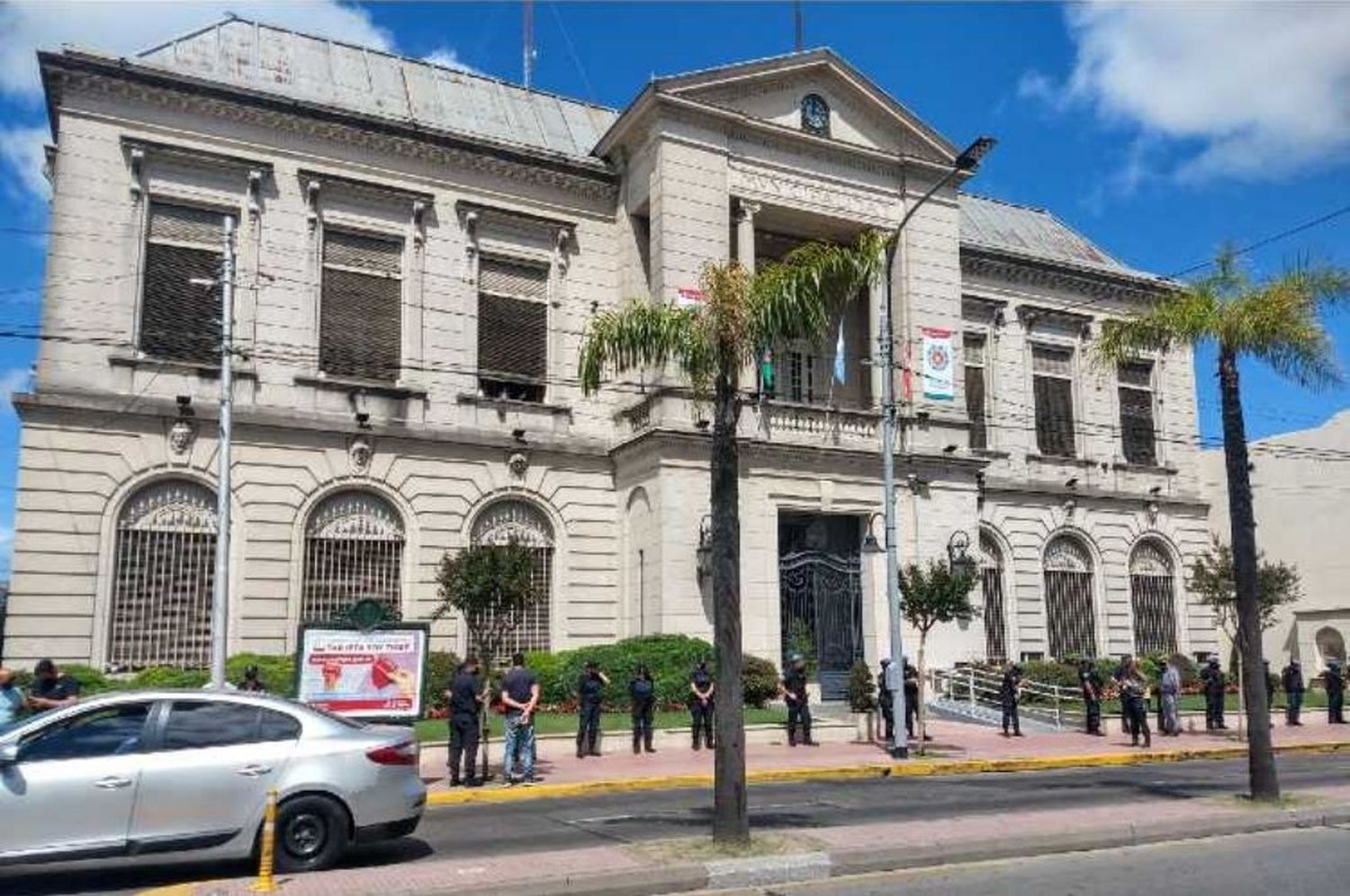 Escándalo en Tigre: denuncian que el municipio gastó $12 millones en maní