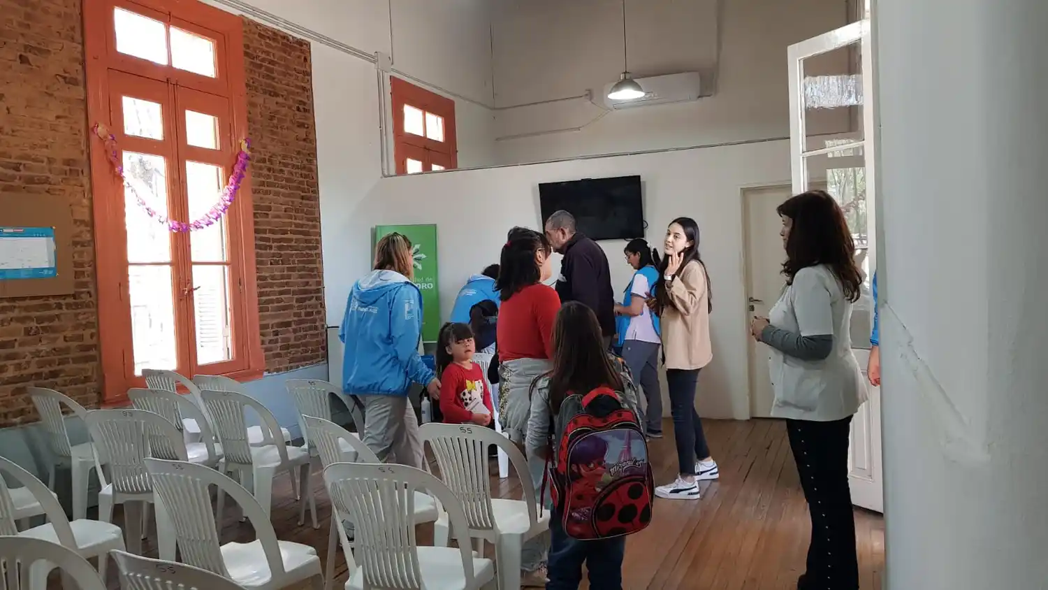Operativo de vacunación en el Polo de Salud