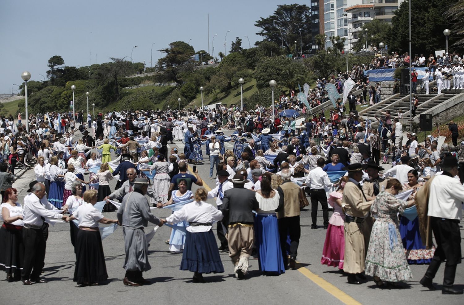 Este domingo será el “Gran Pericón Nacional frente al mar” en Playa Grande