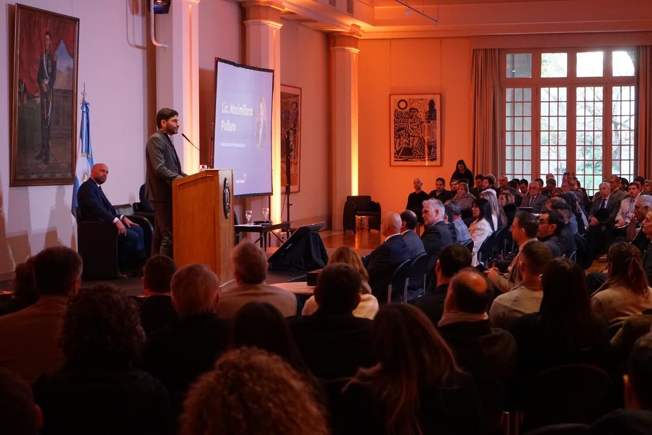 Pullaro presentó el Santa Fe Business Forum en Buenos Aires