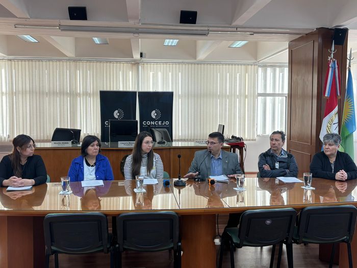 lisandro de la torres escuela en el concejo municipal - 3
