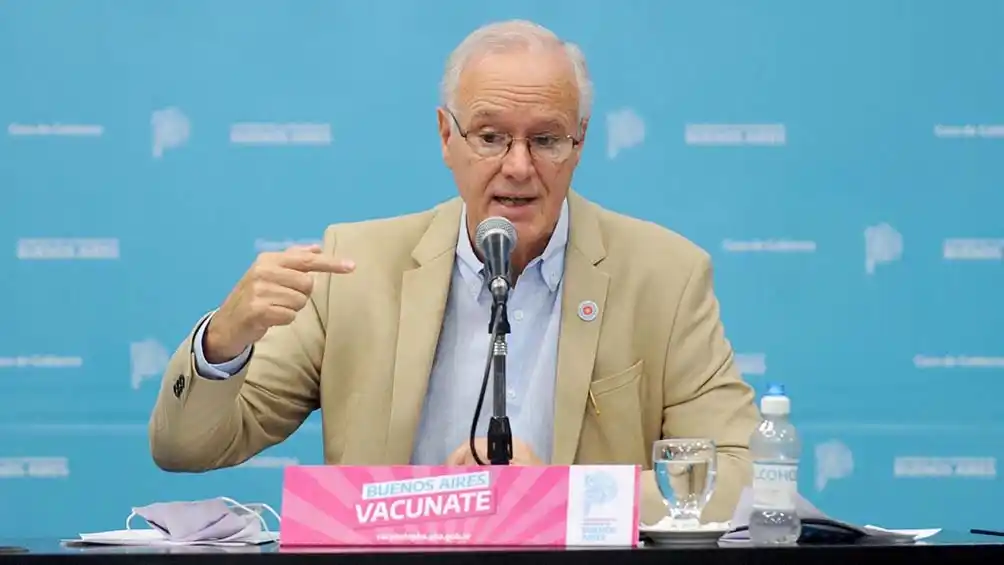 Segunda ola: “¿No pueden dejar de bolichear por unos días?”, cuestionó Gollan