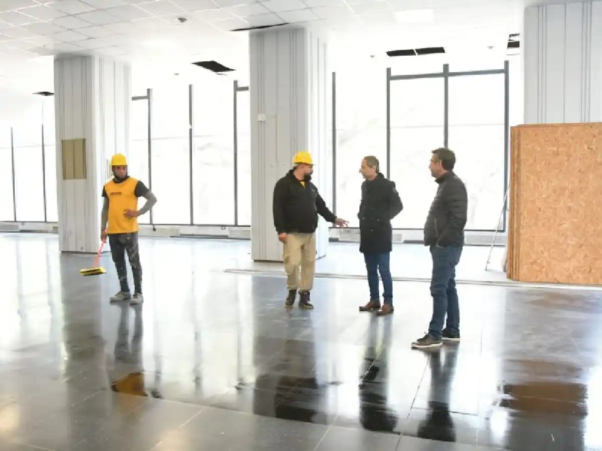 Avanza la remodelación del ex edificio de Bancor donde se mudarán dependencias municipales