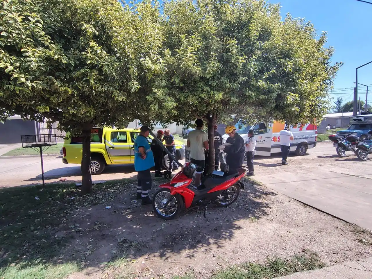 Los accidentados no sufrieron lesiones de consideración. Foto: BVVT