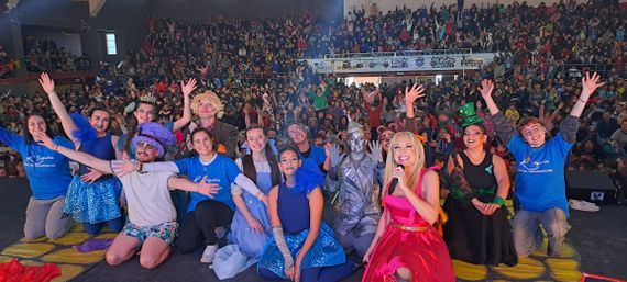 Multitudinaria celebración por el día de las Infancias en el Club Independiente