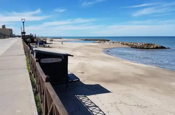 Mar Chiquita anunció que ampliará "la superficie de playas públicas"