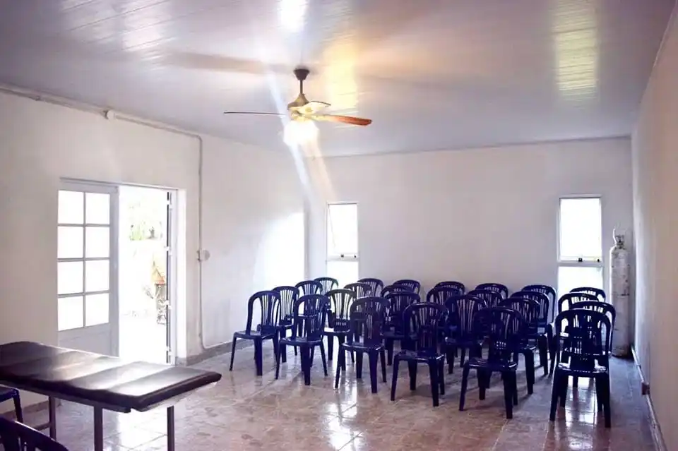 El Hospital Lister cuenta con un nuevo salón auditorio