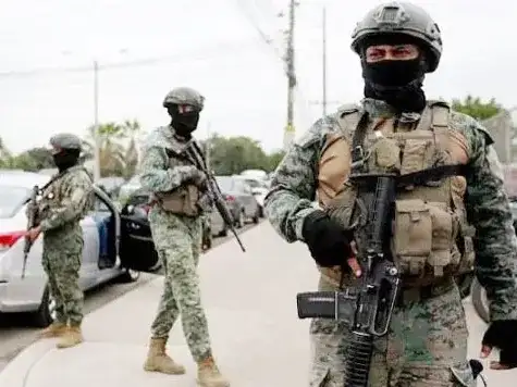 Ecuador impone un nuevo toque de queda en cuatro provincias costeras