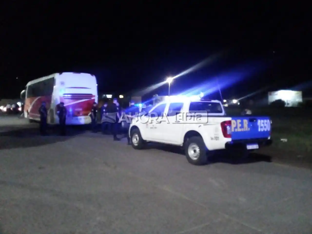 Golpearon a un "arbolito" frente al Carrefour: hinchas de Nacional lo agredieron y le robaron $1.500.000