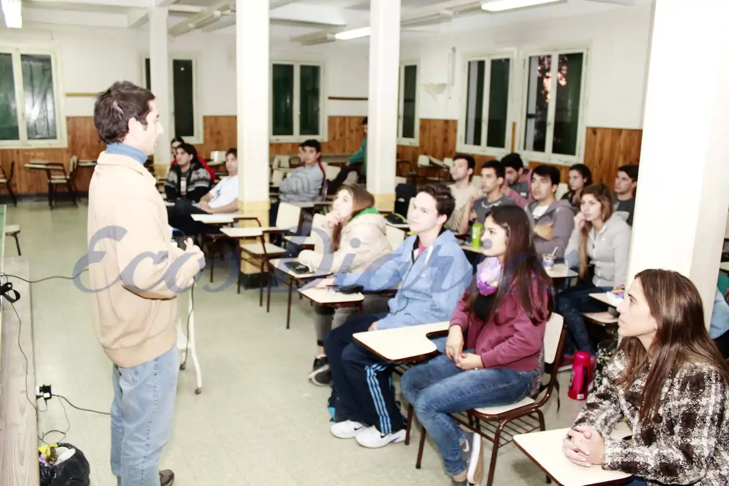 Marcado interés en el seminario de introducción a la Logística integral