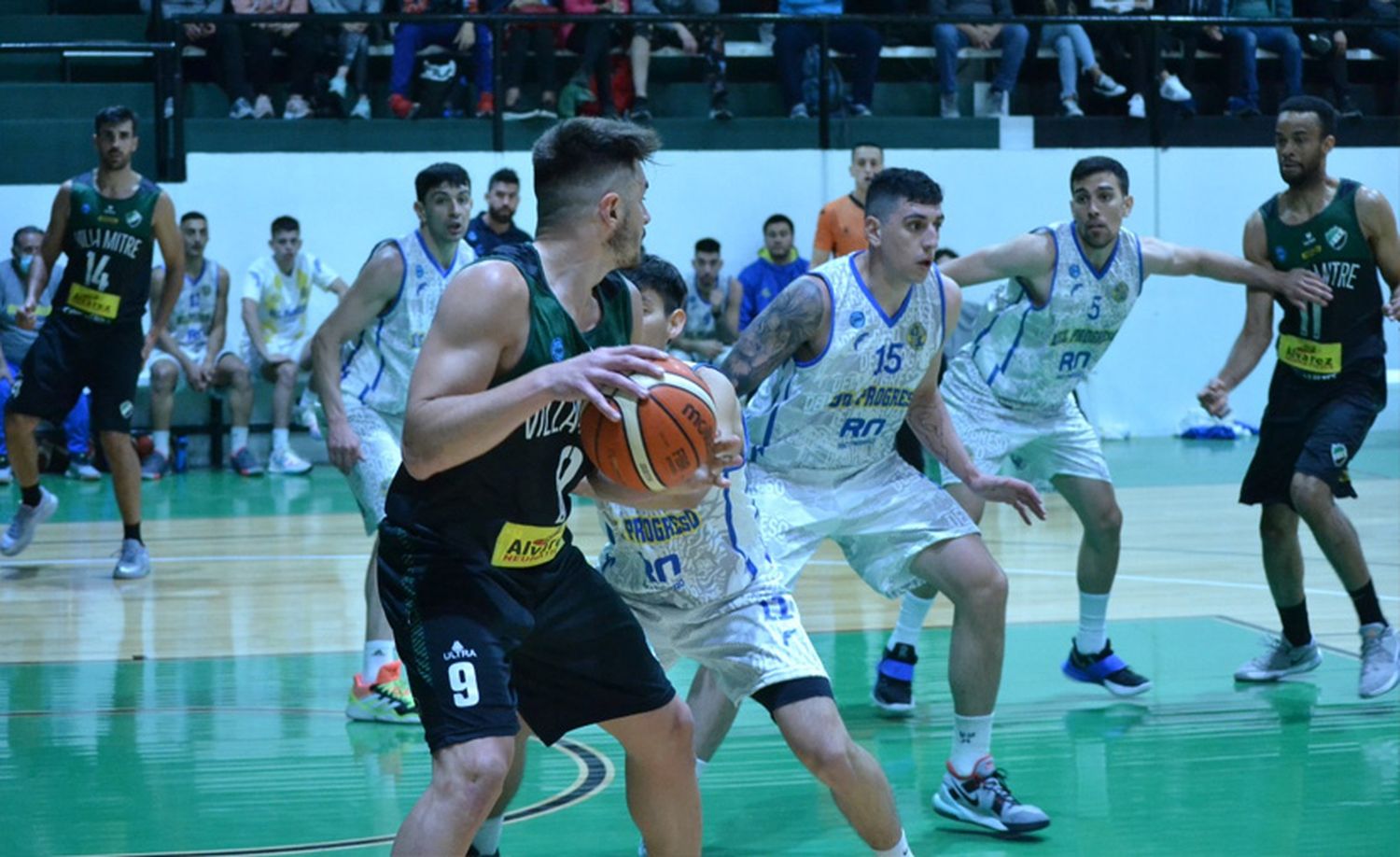 Franco Amigo y su tercera Liga Argentina con Villa Mitre: en el debut, triunfó