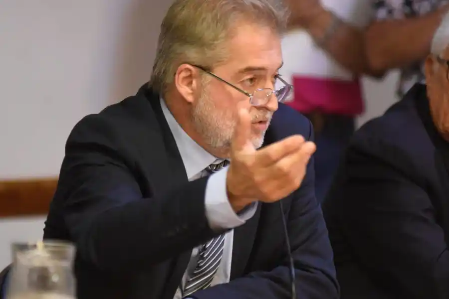 Mirabella presentó un proyecto para trasladar el Ministerio de Seguridad a Rosario