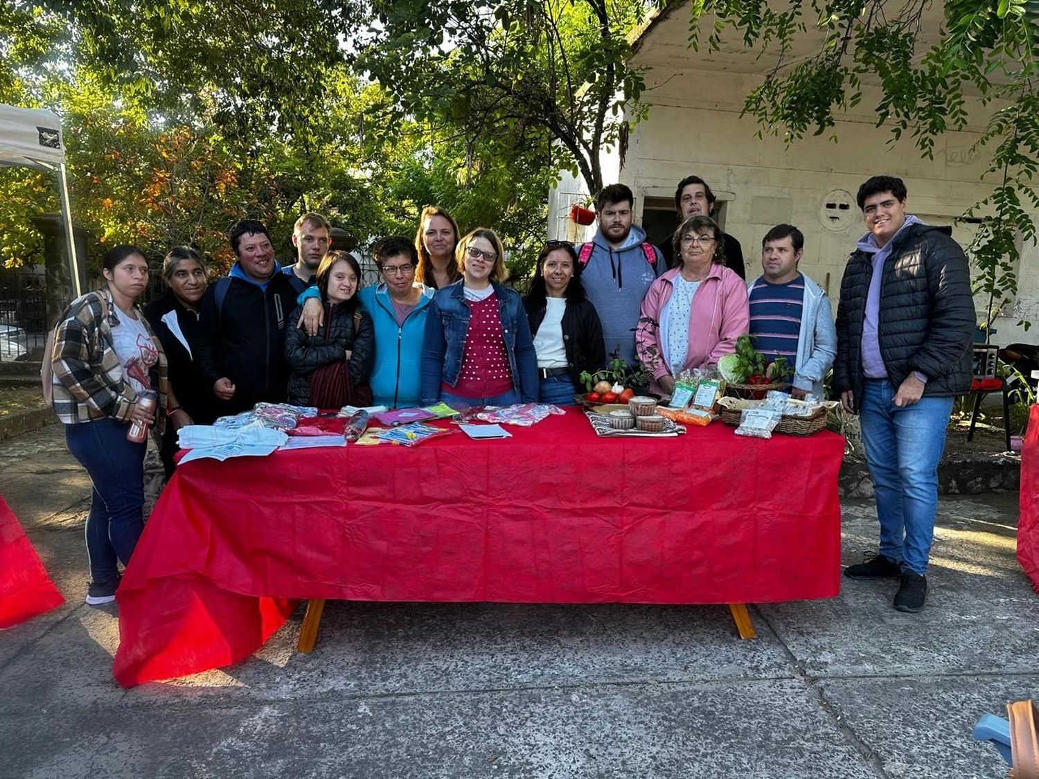 Emprendedores con discapacidad de Crespo participaron por primera vez en la Feria de Emprendedurismo en Paraná