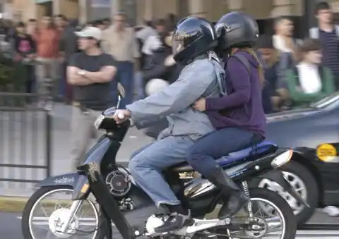 Berisso: Prohibirán la circulación de dos personas en una moto