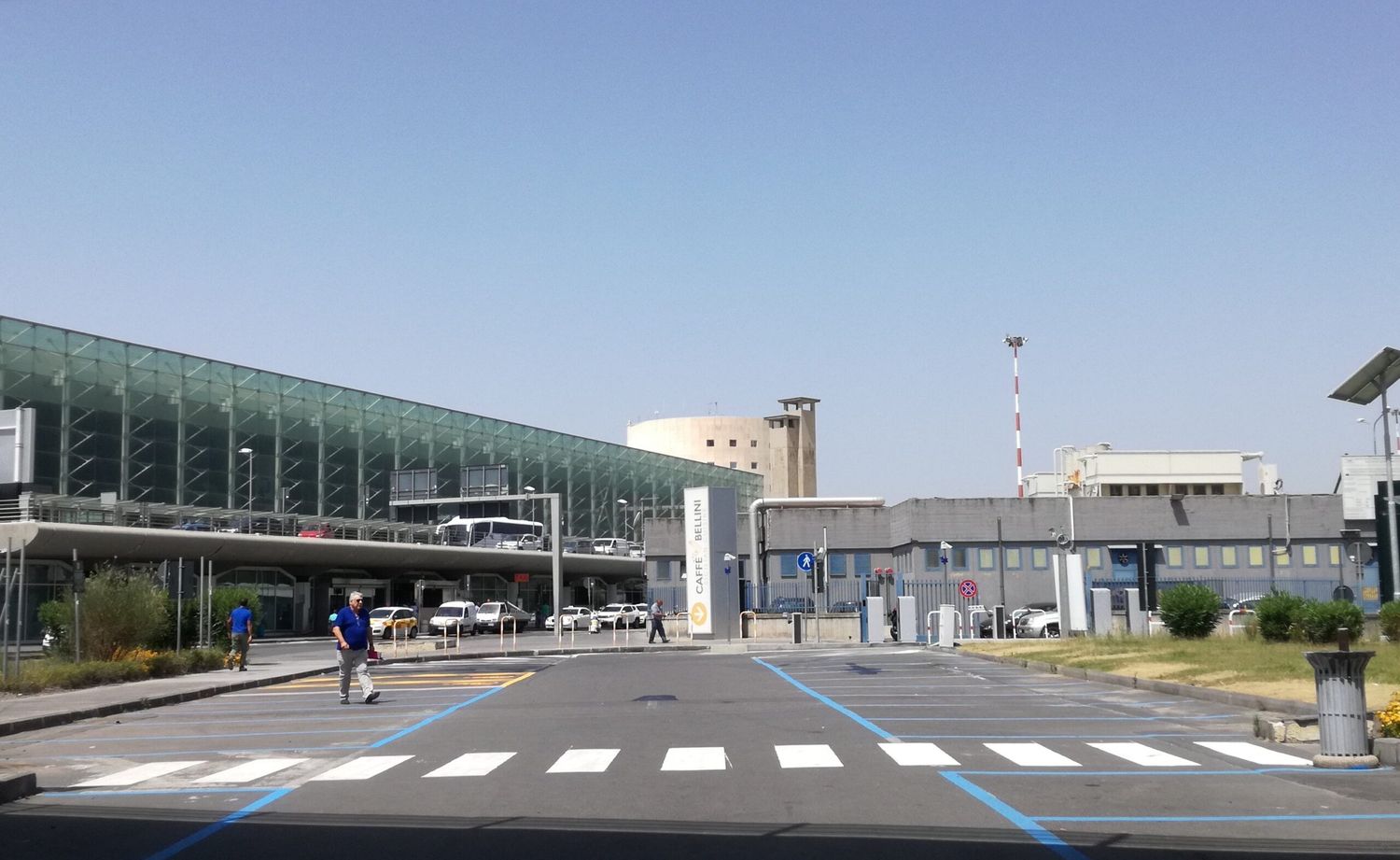 Fire hits Catania Airport, flights canceled through Wednesday