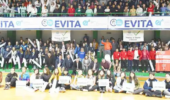 Ya se disputan en Concordia  las finales de Hockey de los  Juegos Provinciales Evita