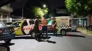 Quilmes: Lo balearon al salir de su casa y estiman que se trató de un “ajuste de cuentas”