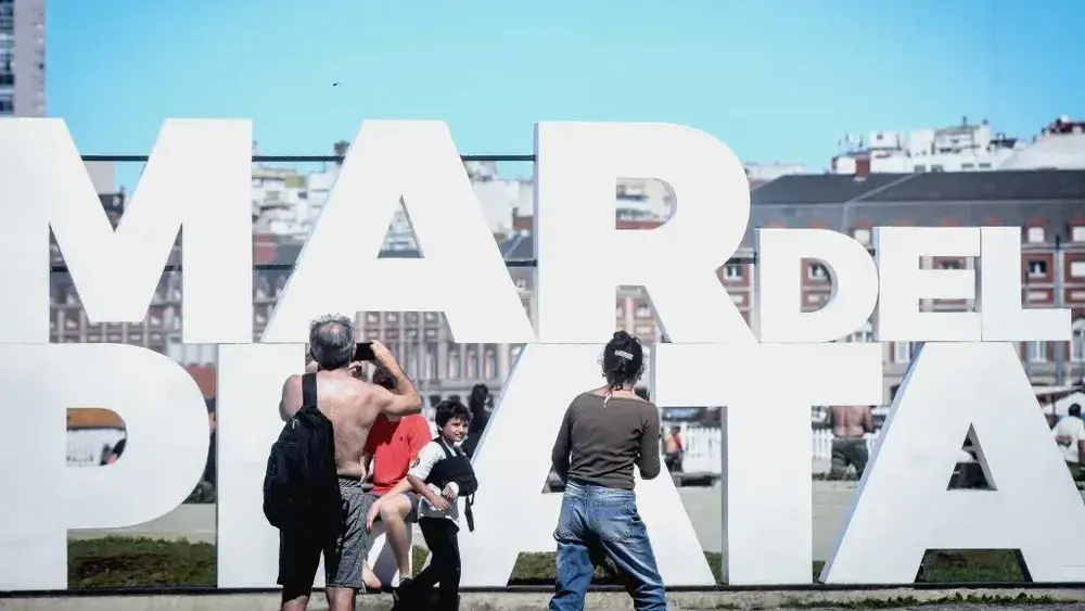 En Mar del Plata, la ocupación hotelera rondó el 42%, con demanda distribuida a lo largo de los días. Foto La Capital.