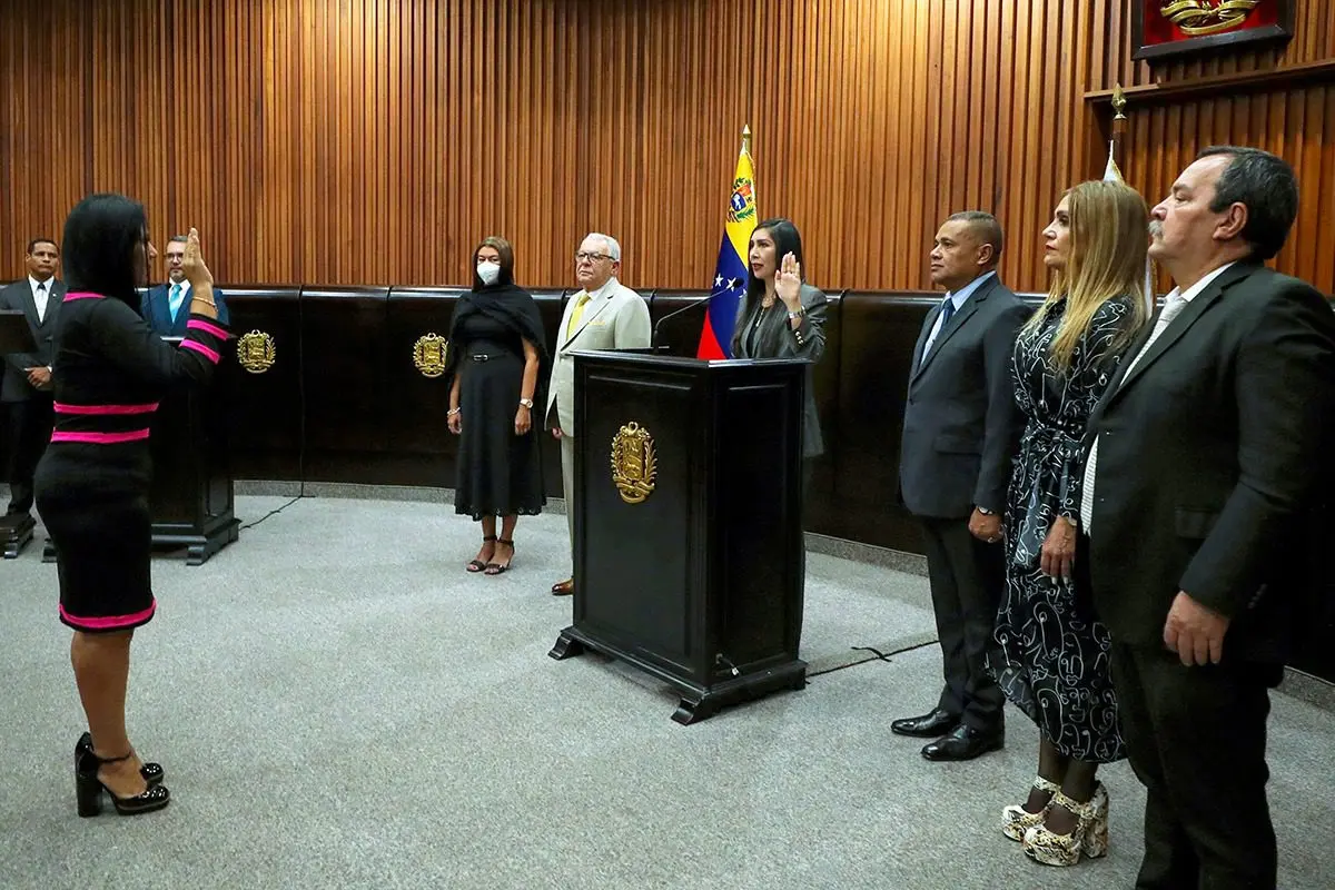 ¡SIGUE LA MOVIDA DE MATA! Juramentan a la nueva presidenta del Circuito Judicial Penal de Caracas