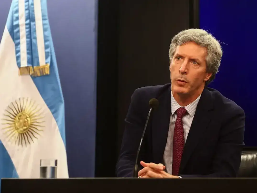 El Banco Central refuerza su estrategia para contener al dólar antes de las elecciones