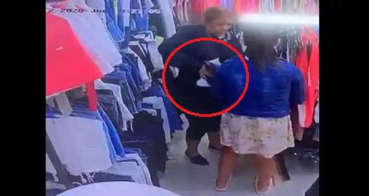 Video: Dos mecheras infraganti en una tienda se guardaron prendas bajo su ropa