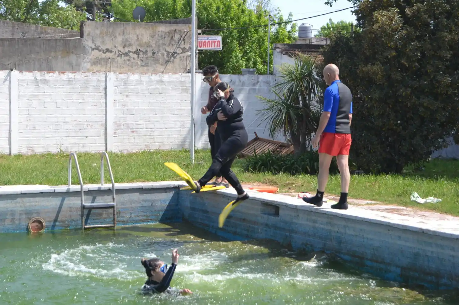 Curso de buceo para bomberos para conformar una brigada de rescate