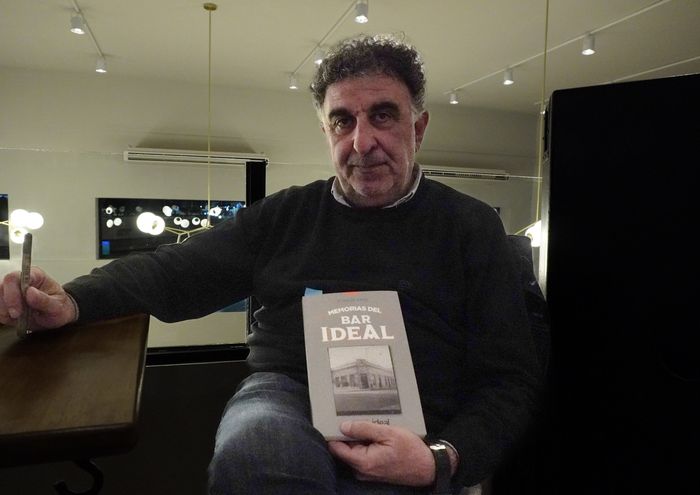 La segunda edición de “Memorias del Bar Ideal” fue presentada en la mítica esquina de Pinto y Rodríguez