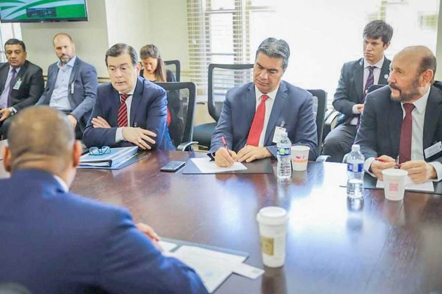 Reunión por algodón, litio y economías regionales