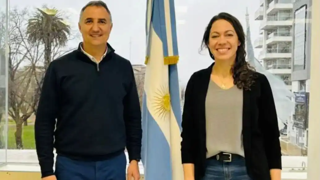 Sofía Zeme, nueva jefa de la Regional Bonaerense I de Anses, junto a Gonzalo Santamarina.