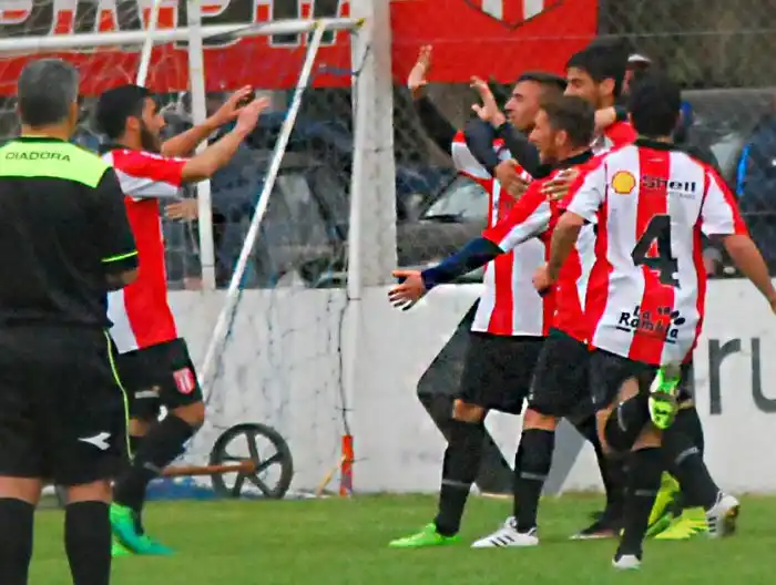 Con carácter, Sportivo se afirma
