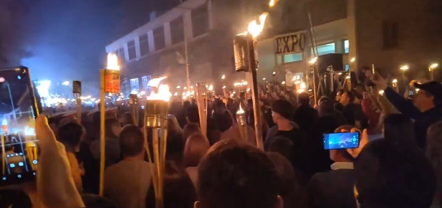 Emotivo acto homenaje a los caídos en Malvinas en San Andrés de Giles: Encendieron 649 antorchas