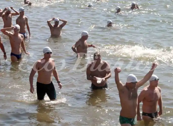 La “Río-Mar” completó los 300 cupos y espera a notables nadadores