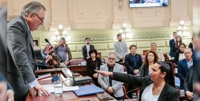 Verónica Colombo juró ante la Convención Reformadora y ya se completaron las 69 bancas