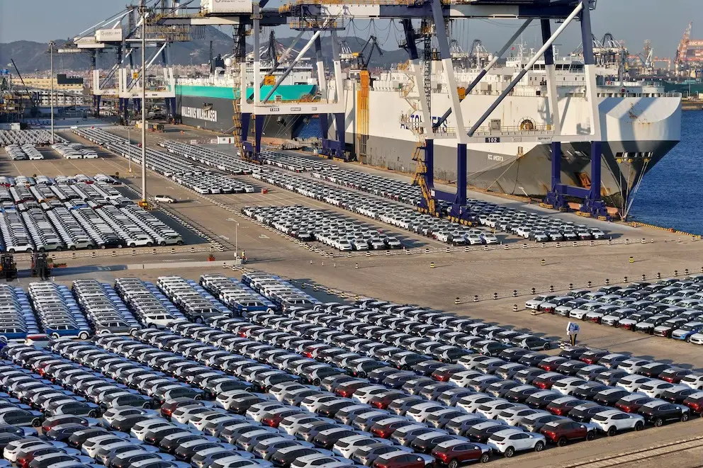 Para enero de 2026 habrán llegado 50.000 autos híbridos y eléctricos a Argentina sin pagar arancel de importación. El programa tiene 5 años de vigencia con lo que incorporarán 250.000 unidades para 2029 (Chinatopix via AP)