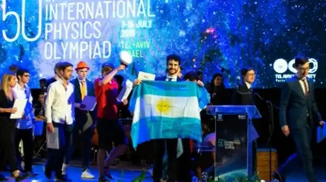Rosarinos volvieron con honores de la Olimpíada Internacional de Física