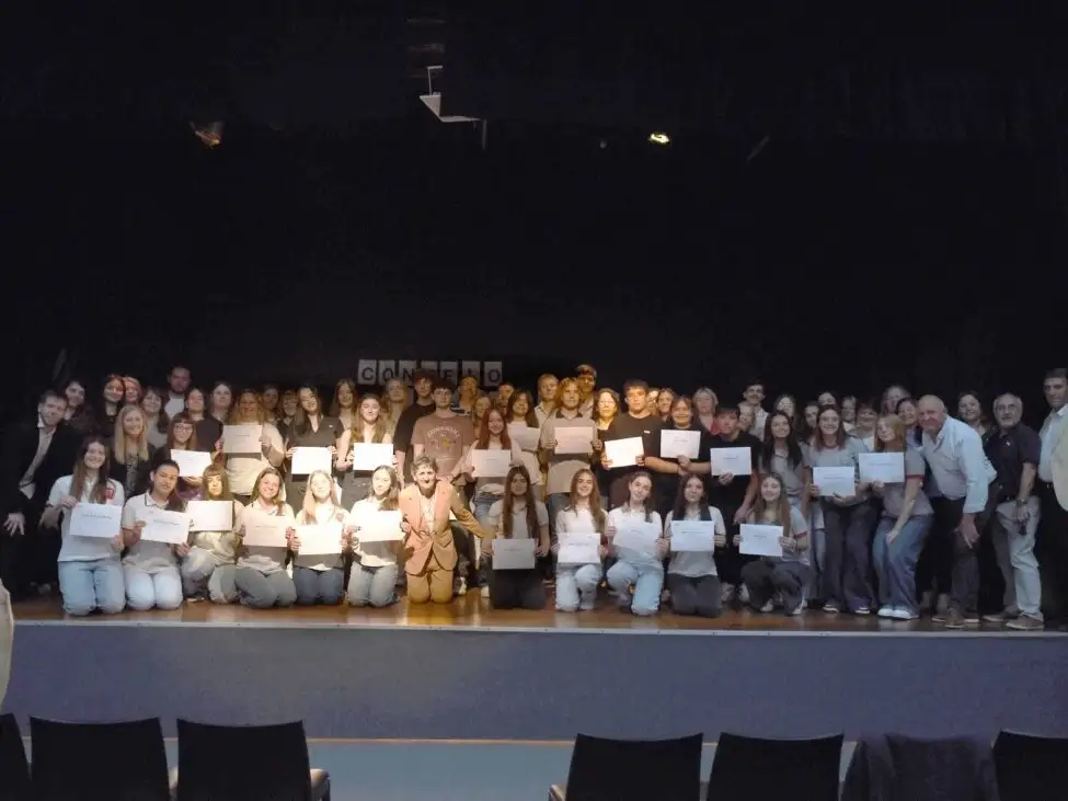 Jóvenes crespenses culminan su experiencia legislativa en el Concejo Deliberante Juvenil 2025